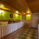Pension A Restaurace U Mydlaru Guest house