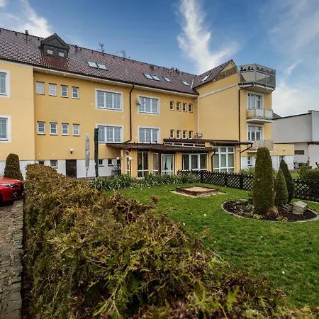 Pension U Mydlaru Mnichovo Hradiste